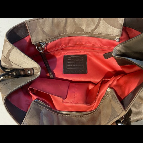 Coach shoulder bag - Picture 2 of 2